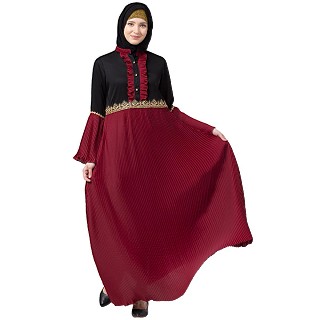 Designer dual colored pleated abaya- Maroon-Black